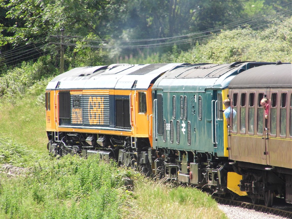 Nameplates for A4 60011 Empire of India and A2 60500 Edward Thompson, Sat 28/12/2013. 