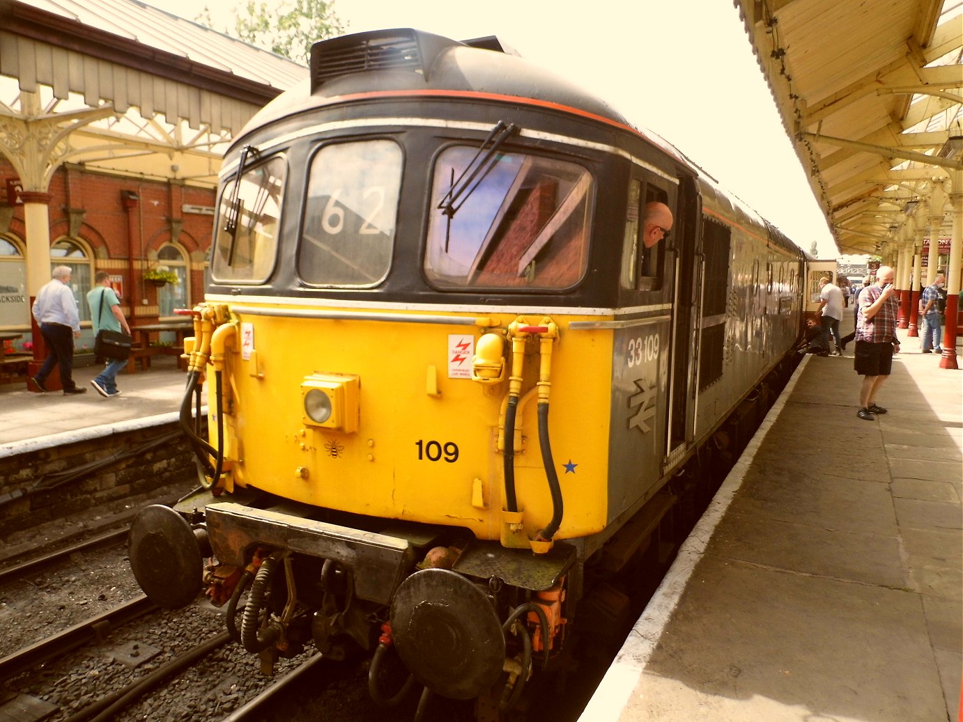 Nameplates for A4 60011 Empire of India and A2 60500 Edward Thompson, Sat 28/12/2013. 