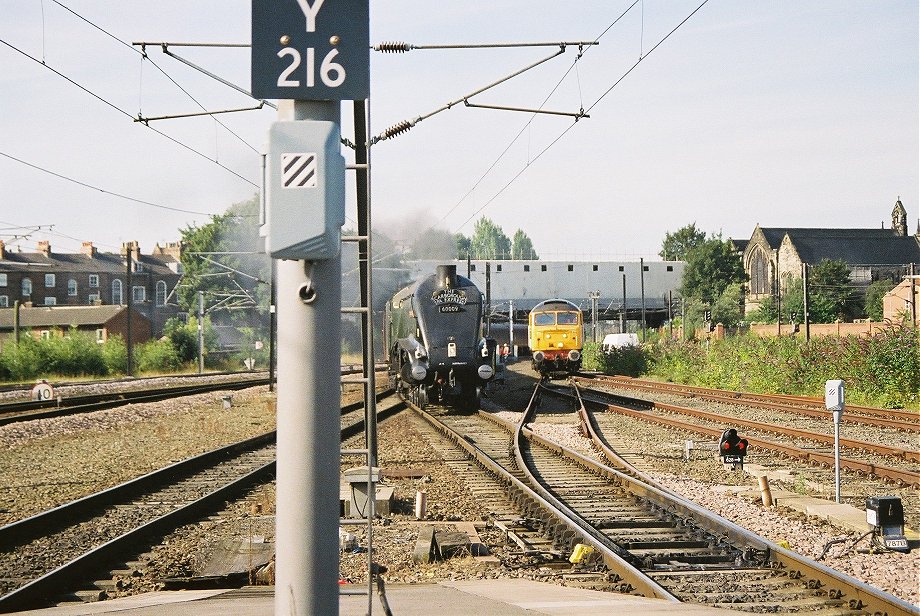 60009 Union of South Africa brings the train into York. Thursday 09/08/2007.