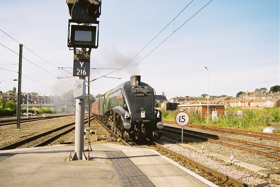 60009 Union of South Africa brings the train into York. Thursday 09/08/2007. 