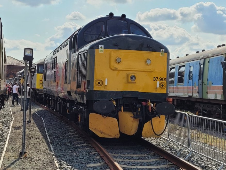 Cab of 60008 Dwight D. Eisenhower, Sat 28/12/2013. 