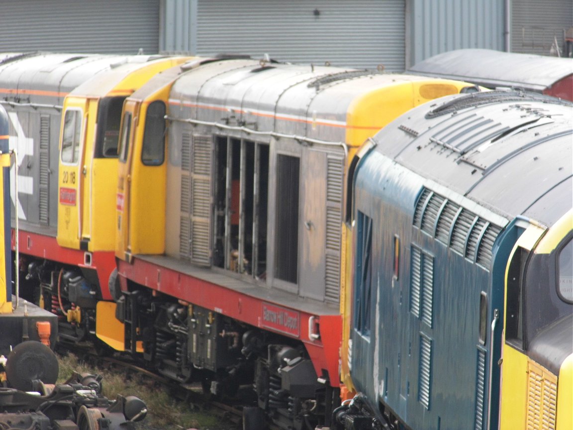 Class 37 pioneer D6700 with Hogwart's Castle and 60009 Union of South Africa, Sat 28/12/2013.. 