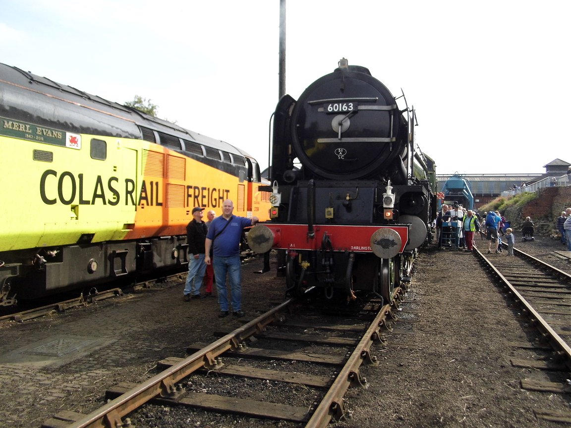 46009 'Operation Smash Hit' display, Sat 28/12/2013.. 