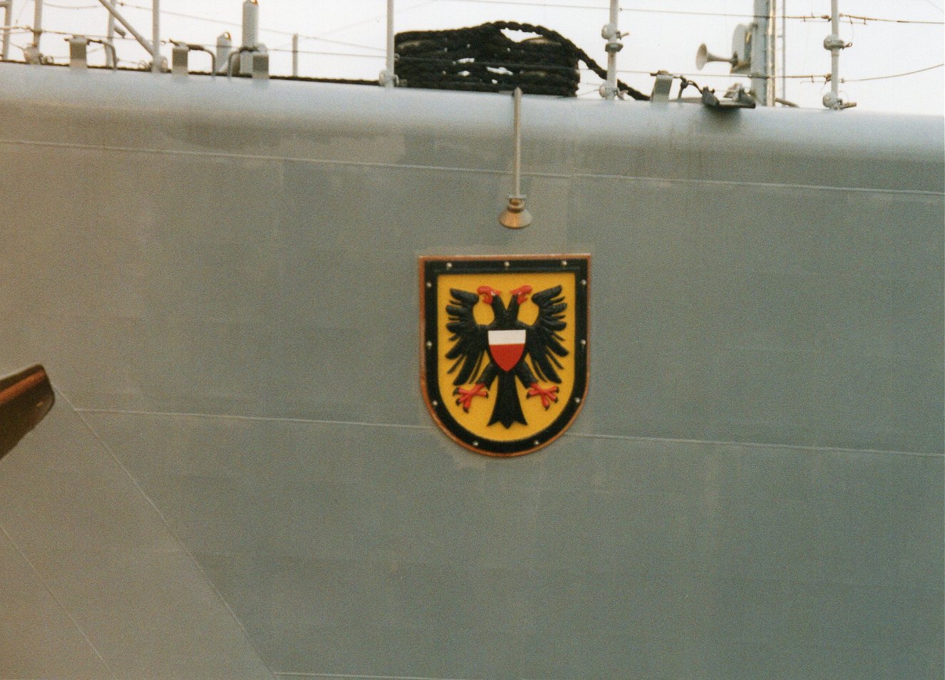 French destroyer De Grasse with Falklands veteran Type 42 HMS Exeter. 25.2.01.