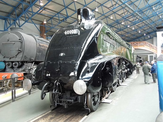 60008 Dwight D Eisenhower a beauty restored by Heritage Painting. Thursday 16/05/2013.