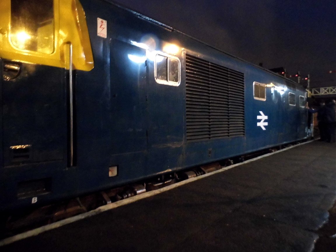 LNER A3 2743/60089, Sat 28/12/2013. 