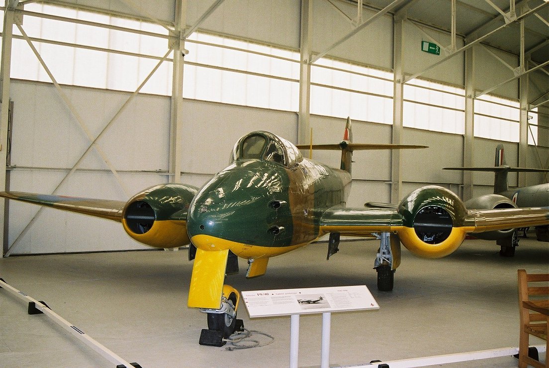Gloster Meteor prototype, RAF Cosford, 2006.
