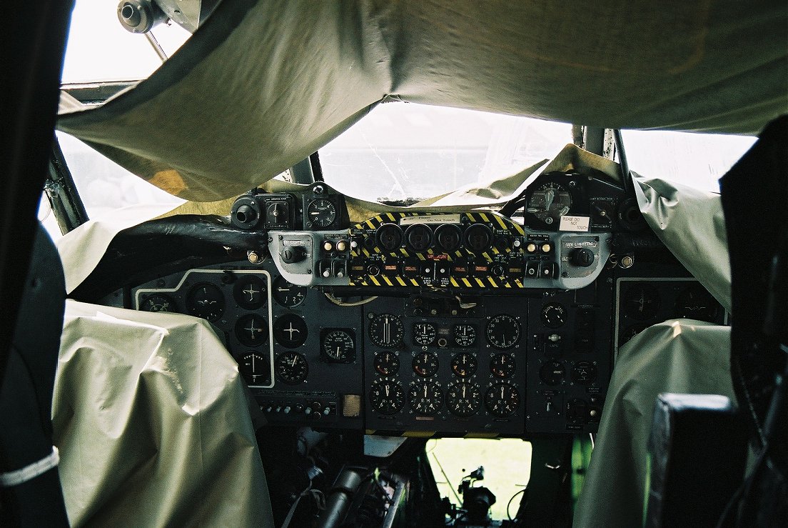 Avro Shackleton, Newark Air Museum 2006.
