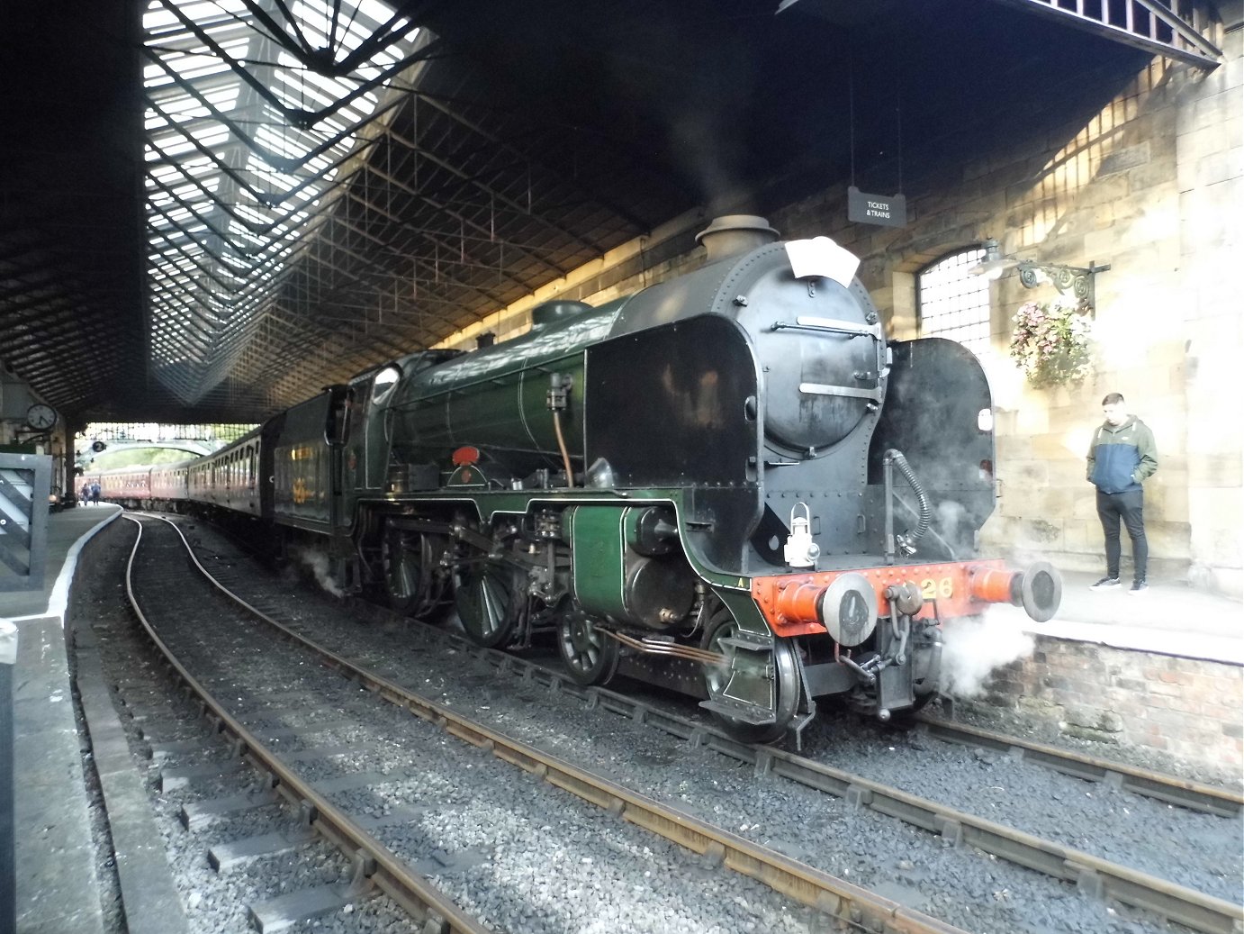 LNER A3 2743/60089, Sat 28/12/2013. 