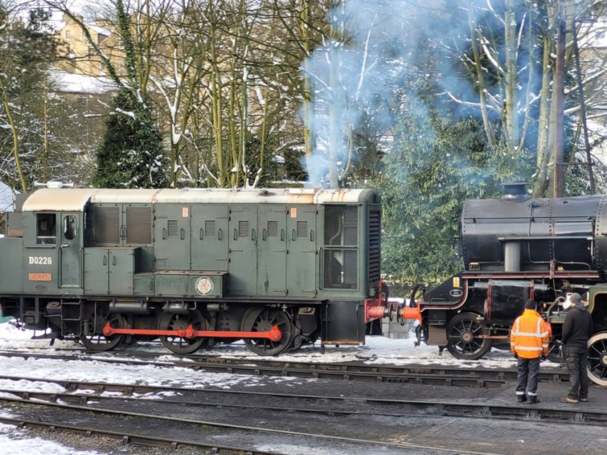 Nameplates for A4 60011 Empire of India and A2 60500 Edward Thompson, Sat 28/12/2013. 