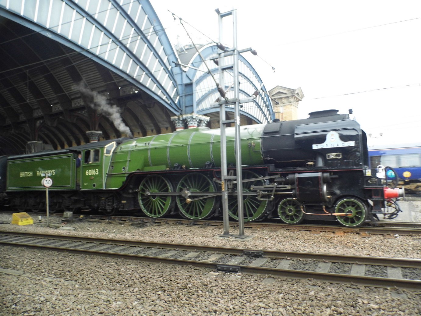 LNER A3 2743/60089, Sat 28/12/2013. 