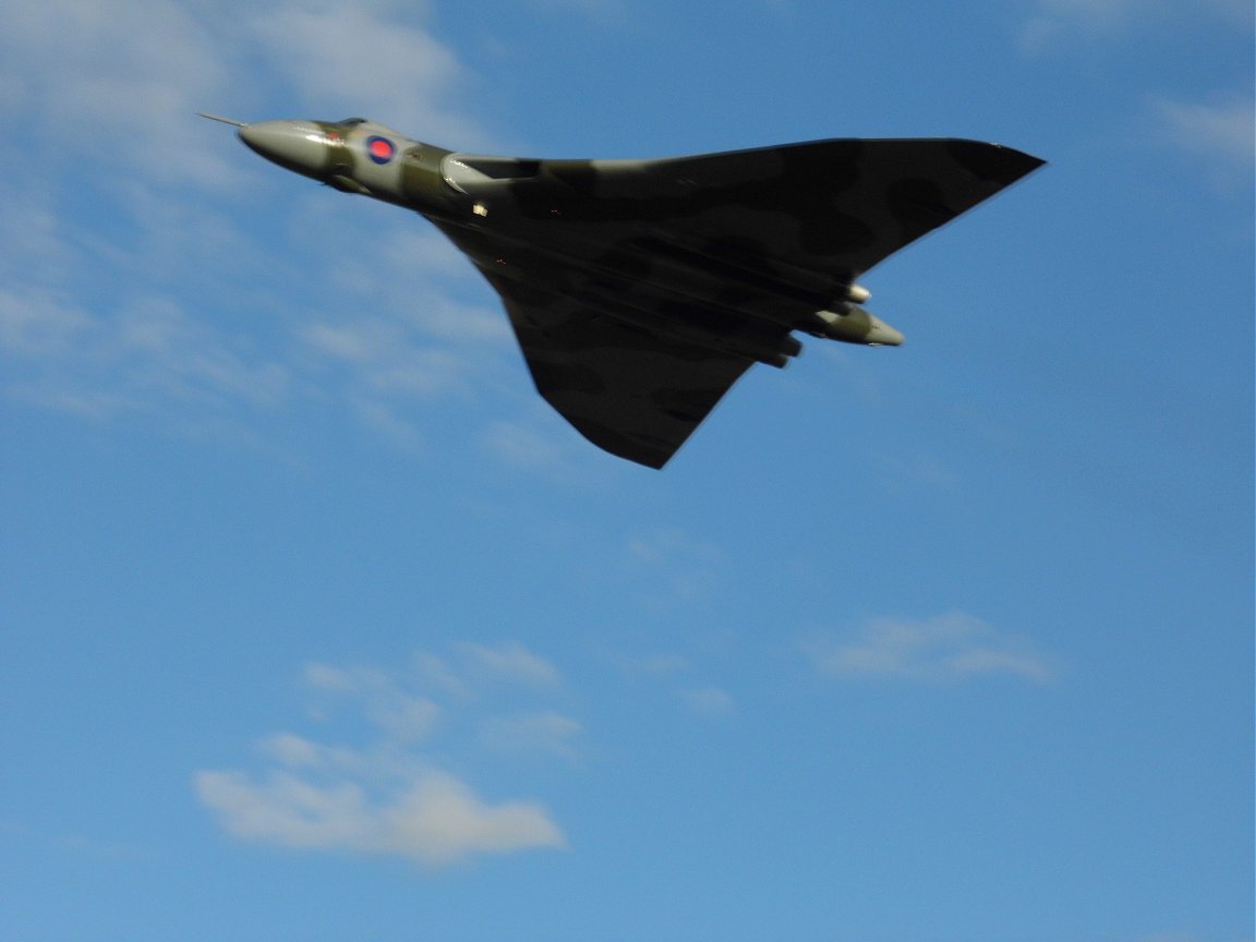 Avro Vulcan XH 558, Vulcan to the Sky, RAF Church Fenton - last ever flying Vulcan shot 26th September 2015.