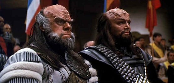 Kamarag and Kerla, Camp Khitomer on stardate 9529.