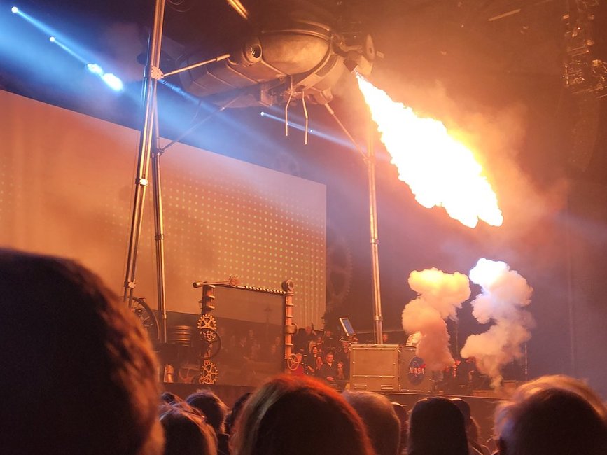War of the Worlds Leeds Arena 3 April 2025.
