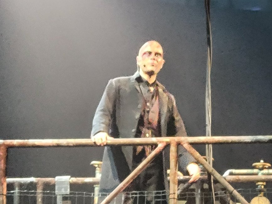 War of the Worlds Leeds Arena 3 April 2025.